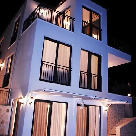 Myra Hotel
