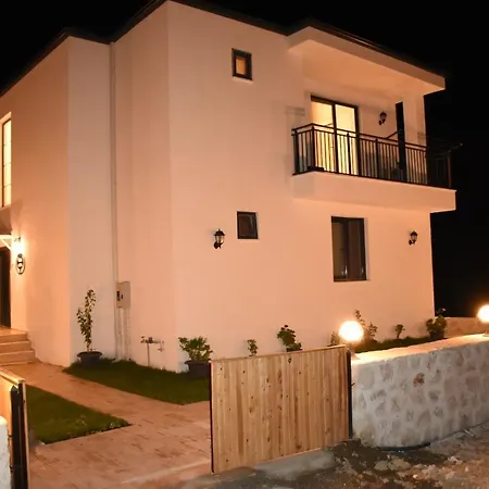 Hotel Myra
